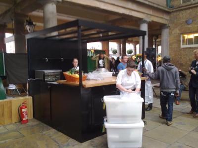 Covent Gdn , Cheff Stand